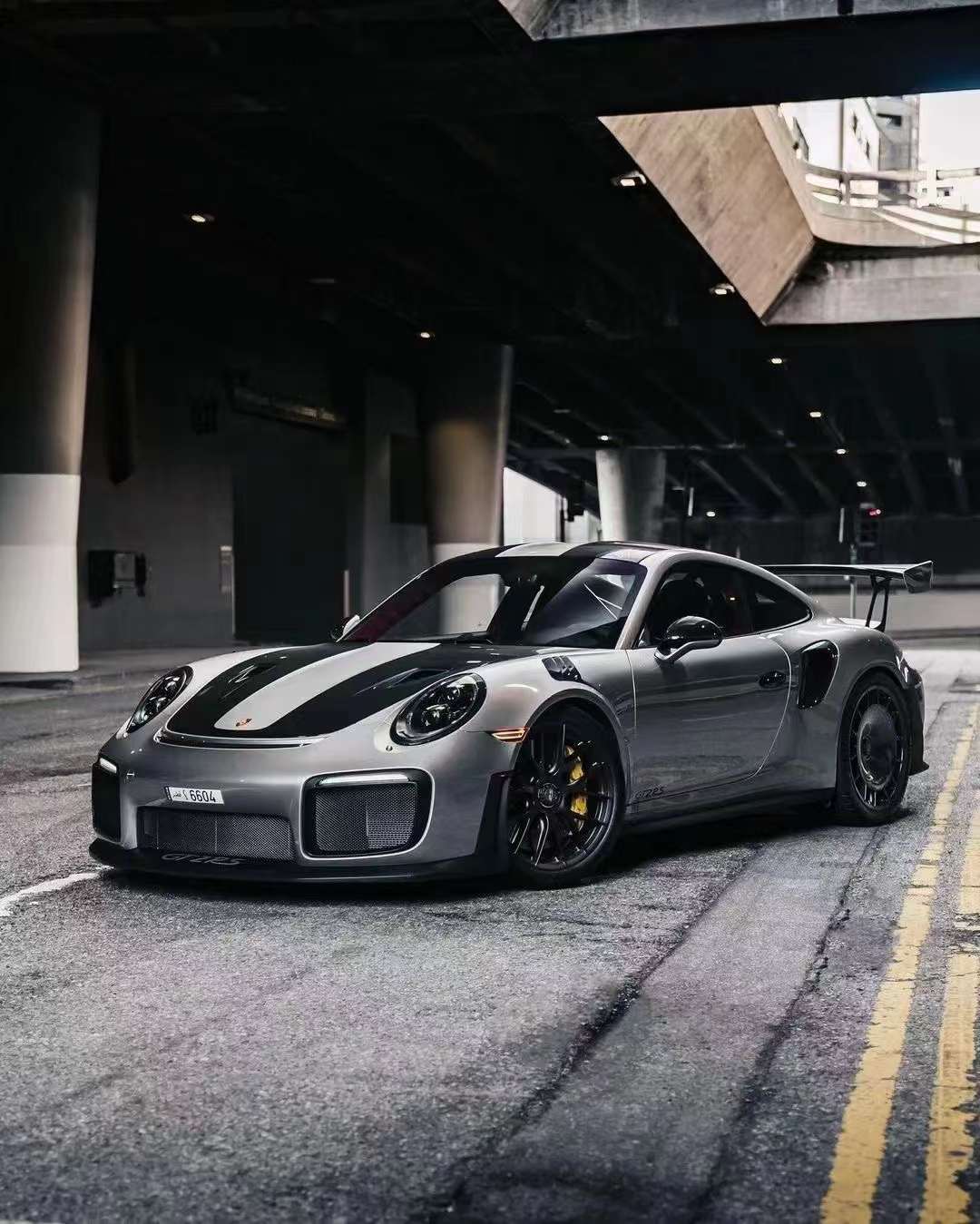 Porsche 911 (991) modified GT2RS body kit